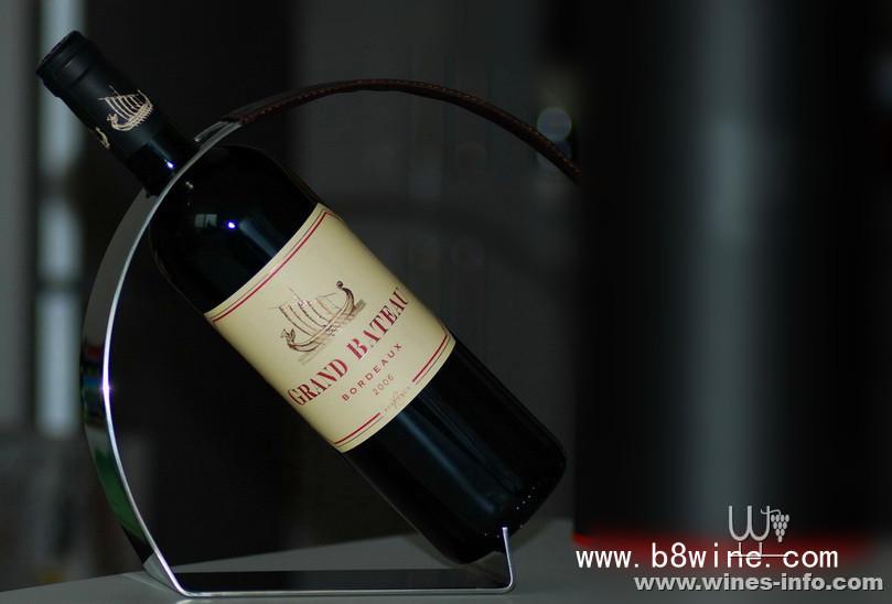 法国aoc小龙船2009干红葡萄酒grand bateau rouge