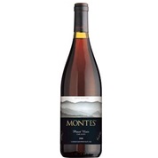 Montes Classic limited selection Pinot Noir