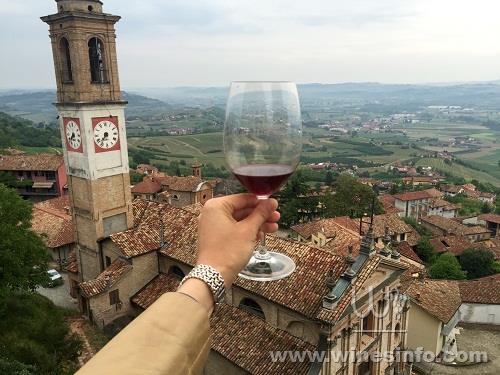 Nebbiolo Prima 2016.jpg