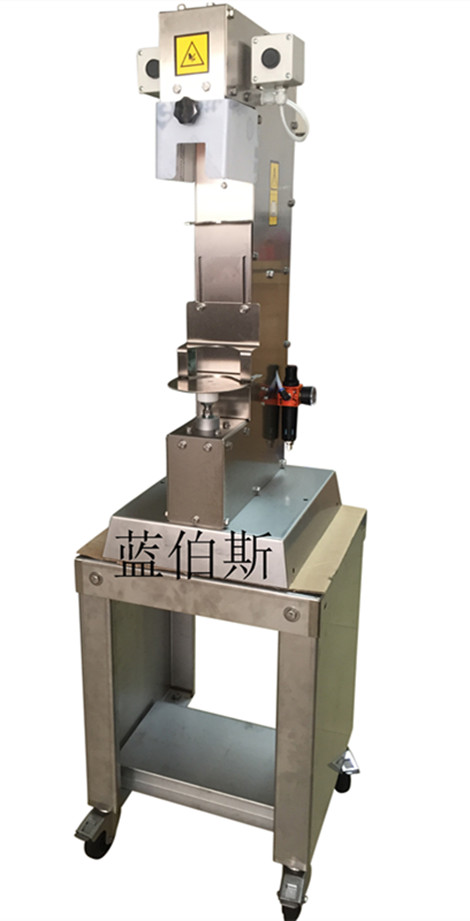T.G.B香槟酒气动扎网机_小.jpg