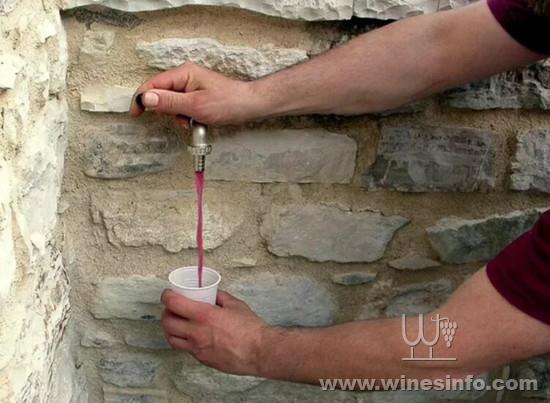 wine-tap-752x552.jpg