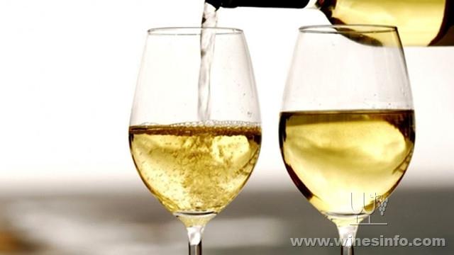 white-wine-generic-two-glasses.jpg