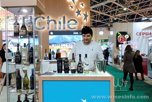 feria-vino-Chile-en-Rusia-EFE-Anush-Janbabian.jpg